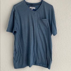 3/$20 Pd&c xl v neck shirt